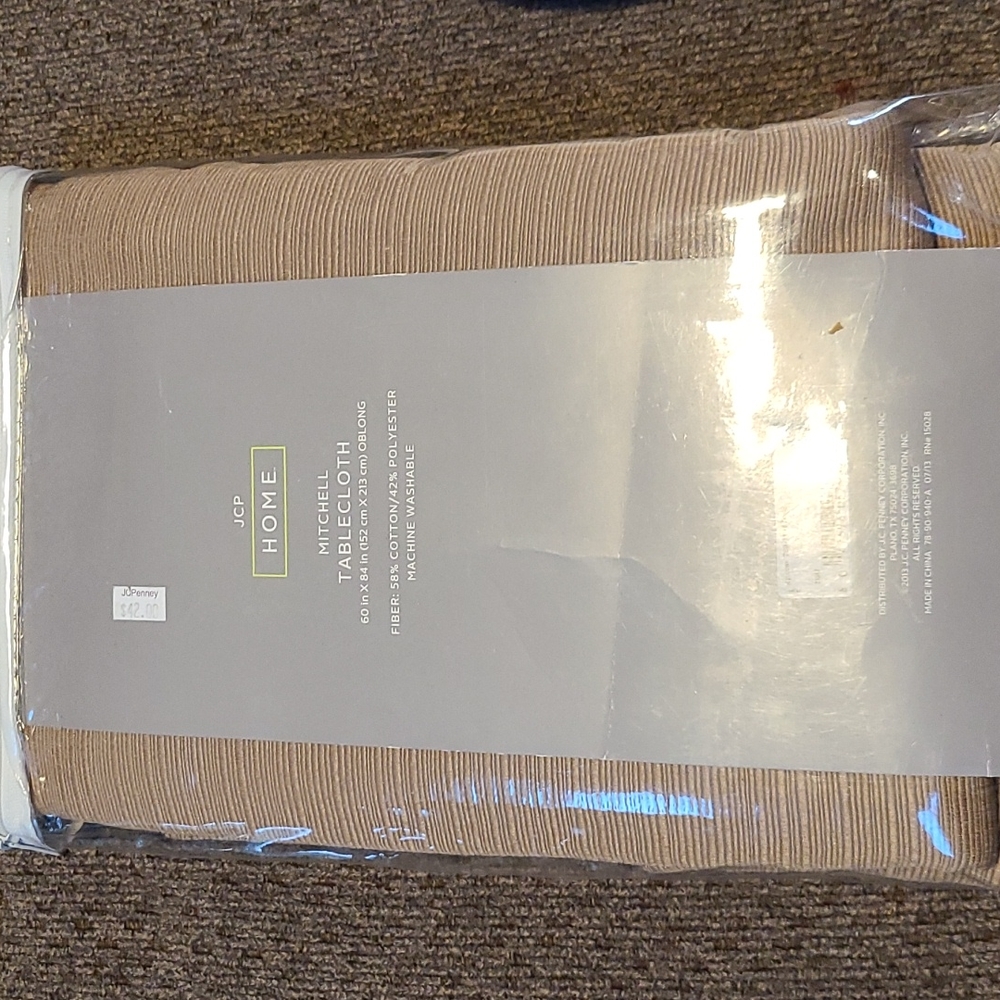 JCP HOME 60" x 84" OBLONG TABLE CLOTH BY JCP HOME